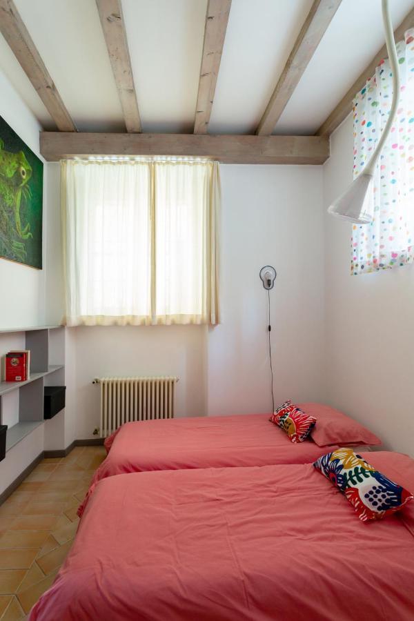 La Maison Des Lions Appartamenti Vacanze Accesso Diretto Alla Spiaggia Localita Amore Cannobio Exterior photo